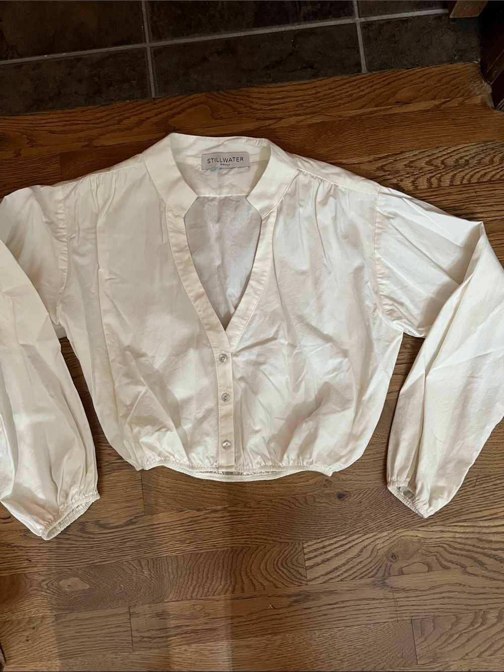 Stillwater White Cropped V-Neck Button Top